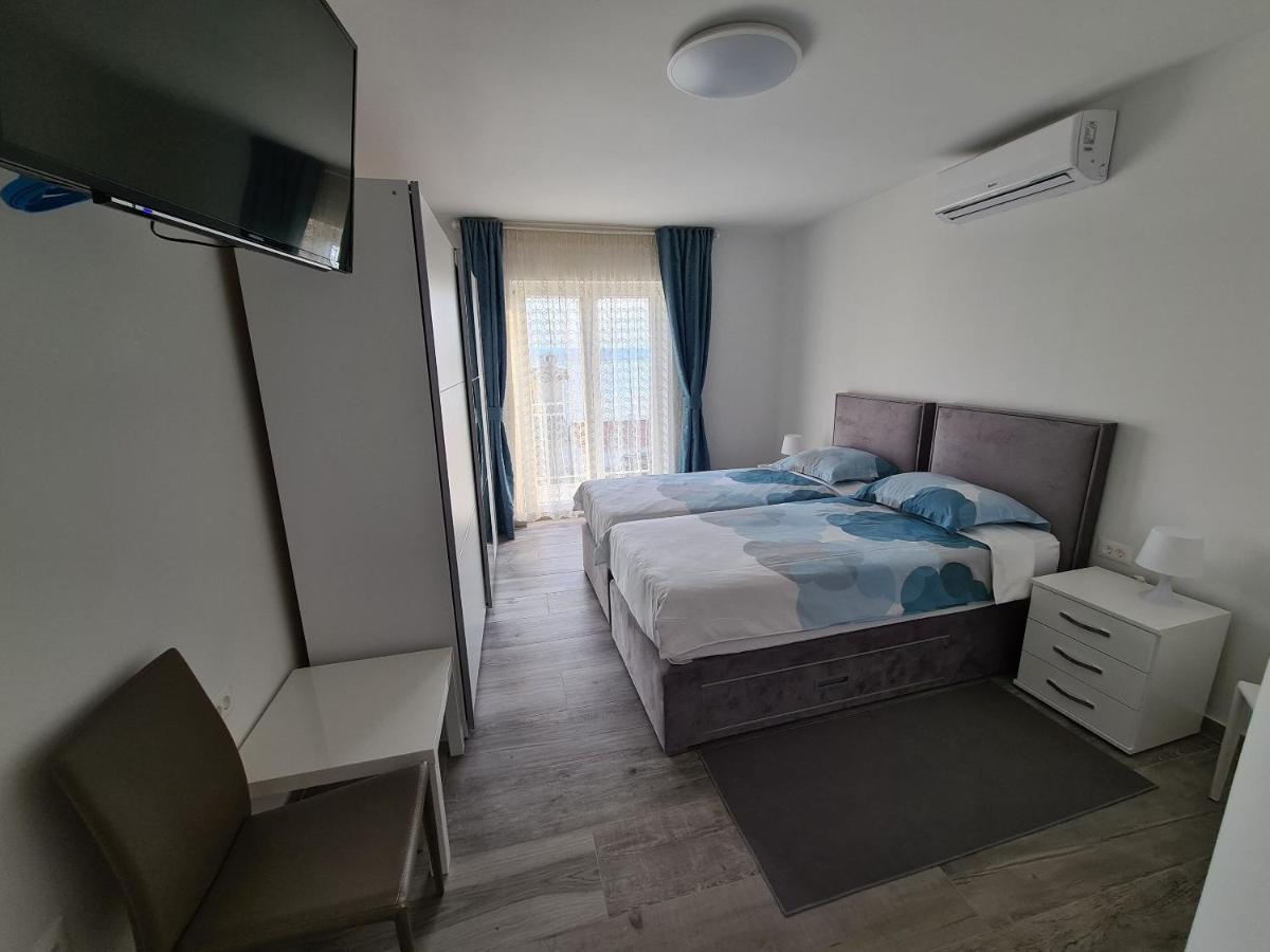 Apartments Elizabeta Драмал Екстериор снимка