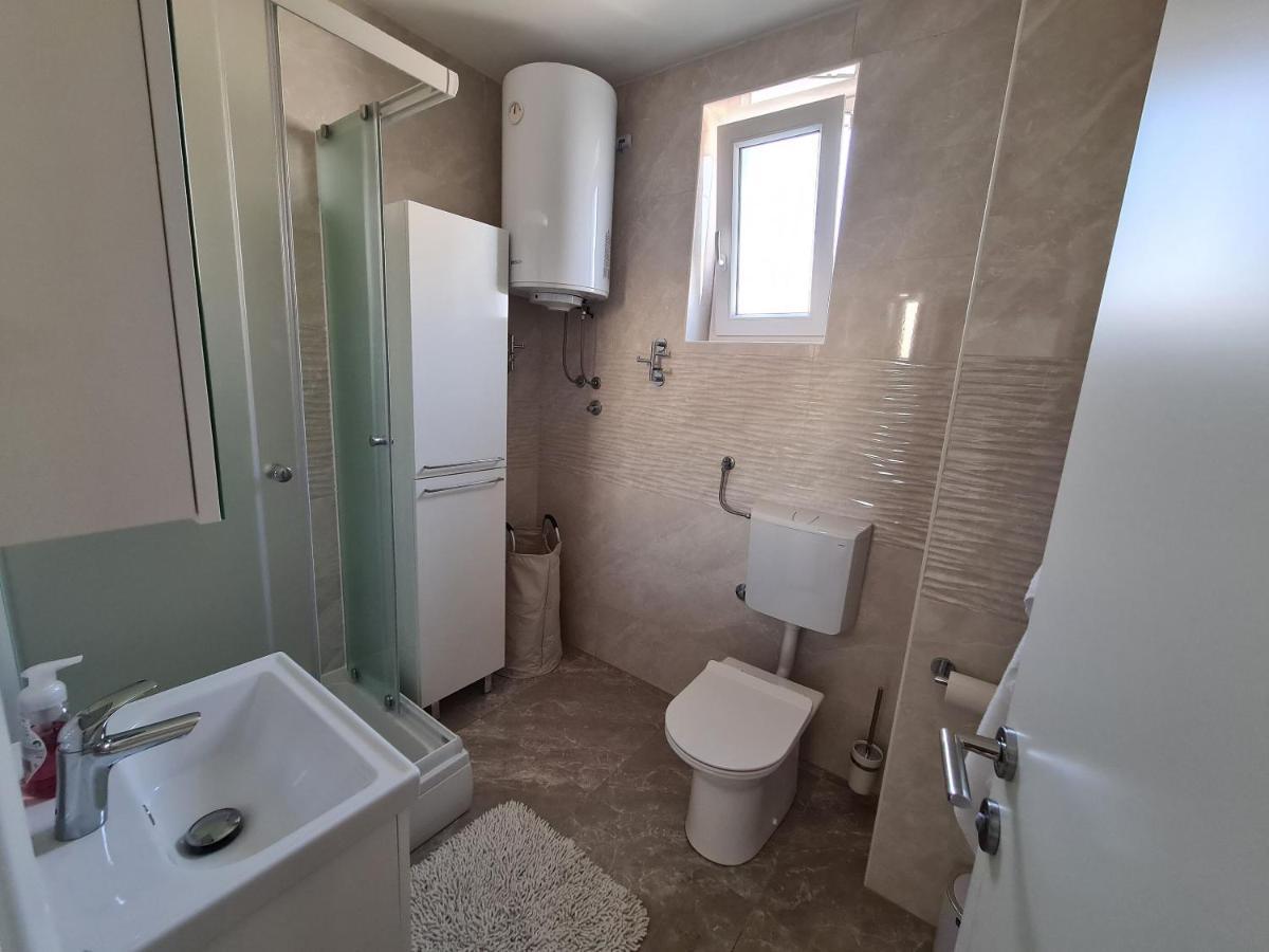 Apartments Elizabeta Драмал Екстериор снимка