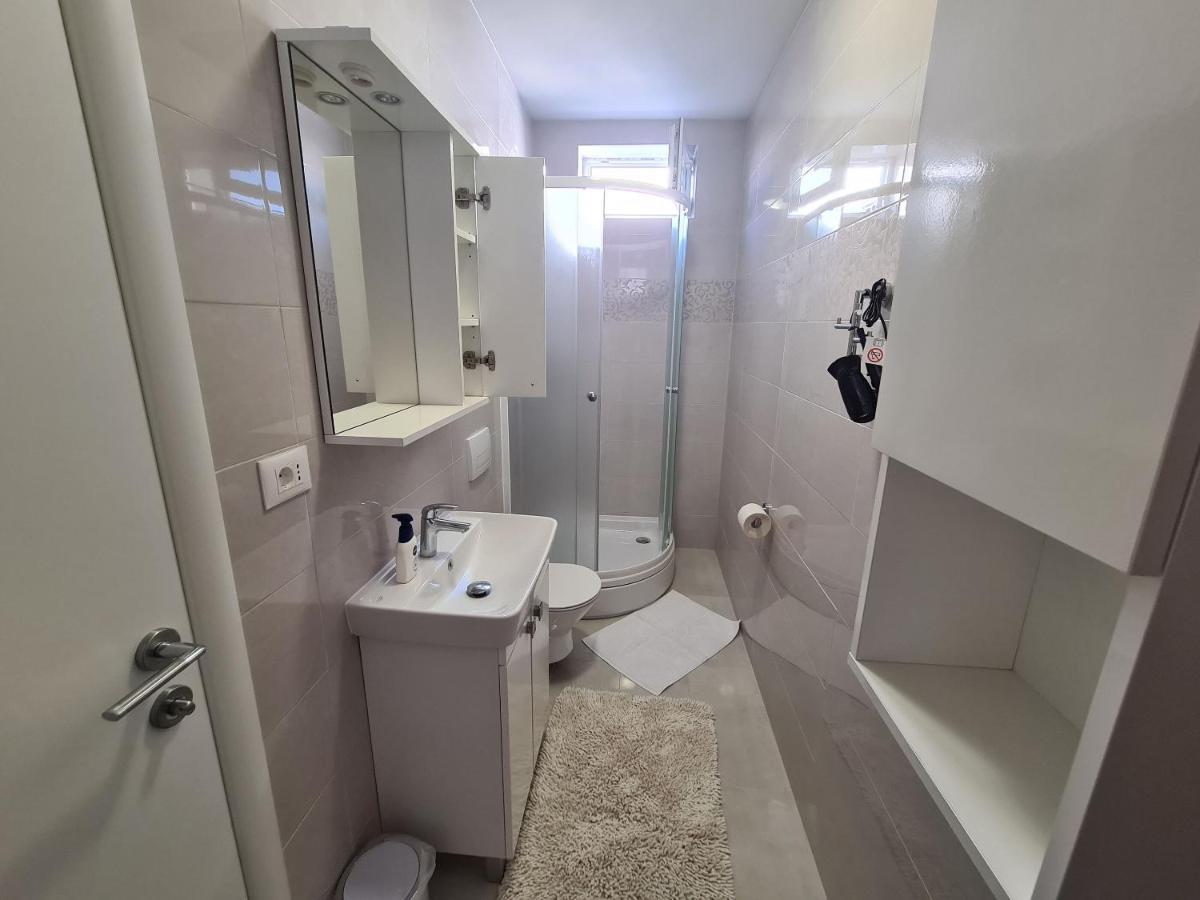 Apartments Elizabeta Драмал Екстериор снимка