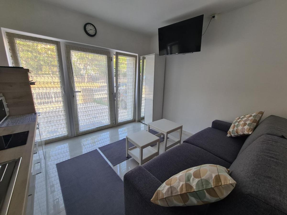 Apartments Elizabeta Драмал Екстериор снимка